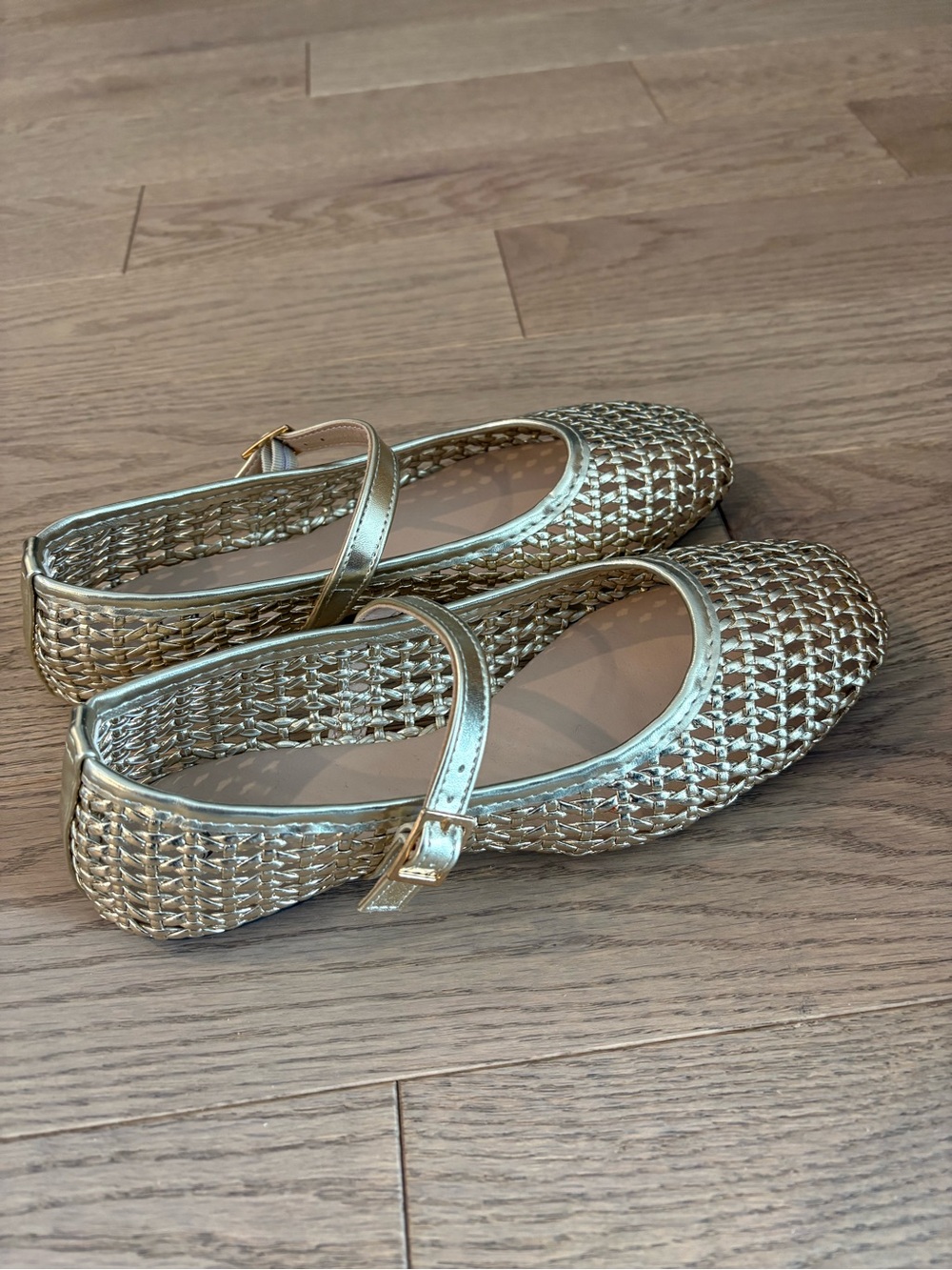 Women’s Metallic Gold Woven Flats